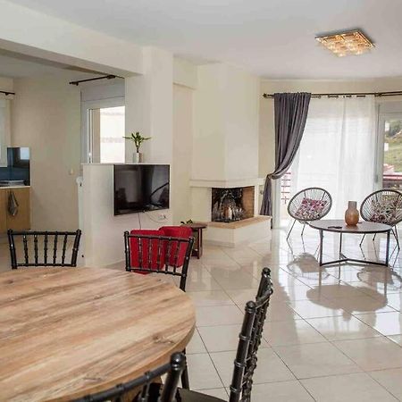 Lavrio Seaview 2Bdr Apt 4 Min Dive From The Sea 외부 사진