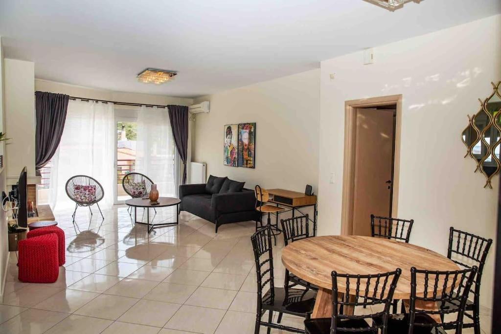 Lavrio Seaview 2Bdr Apt 4 Min Dive From The Sea 외부 사진