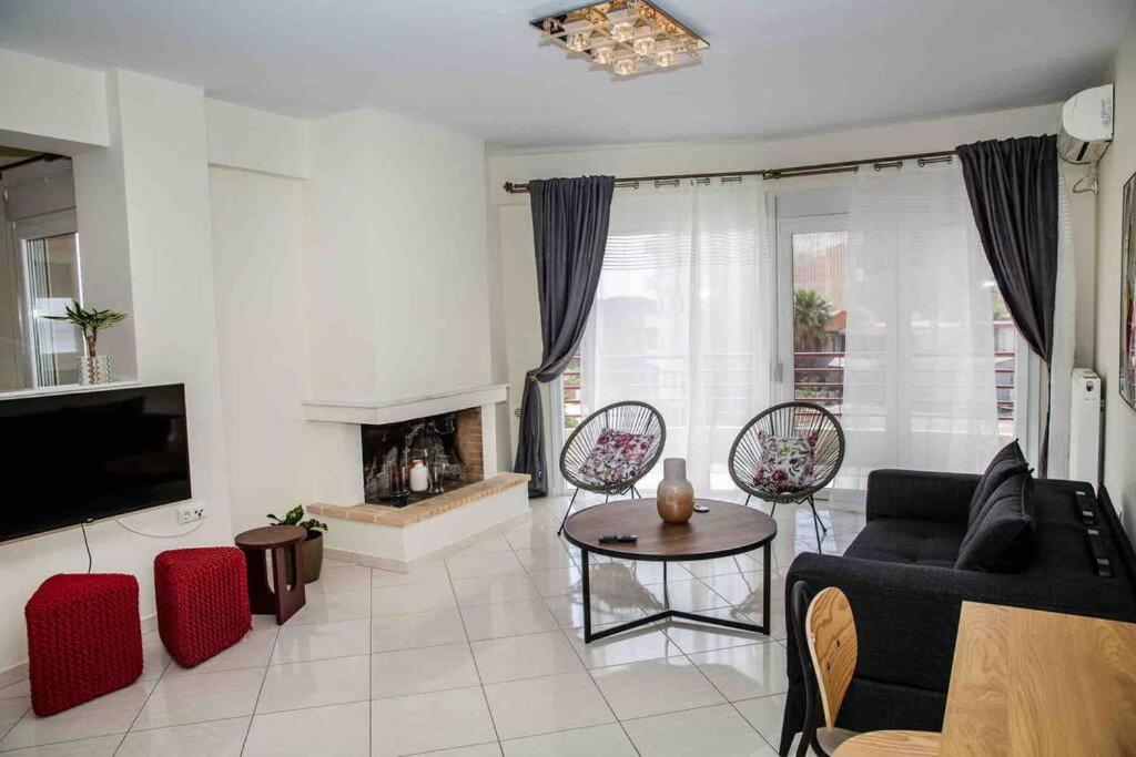 Lavrio Seaview 2Bdr Apt 4 Min Dive From The Sea 외부 사진