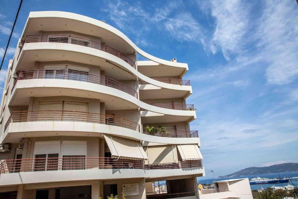 Lavrio Seaview 2Bdr Apt 4 Min Dive From The Sea 외부 사진
